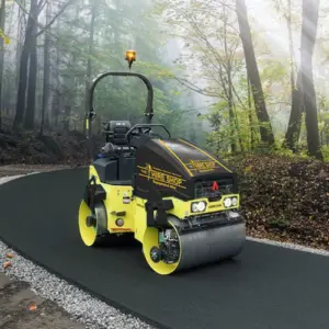 2.7 Ton Tandem Vibrating Roller